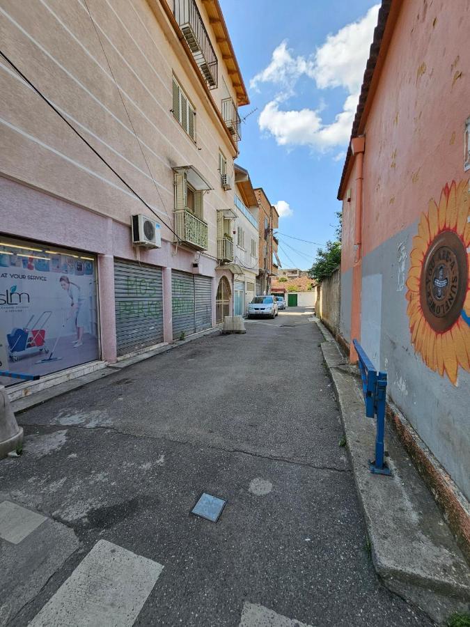 Alba * Tirana